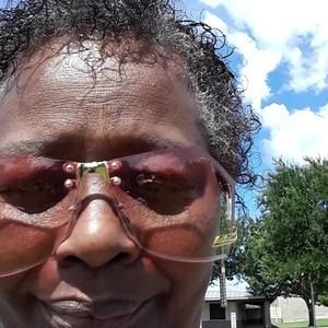 Meet your Posher, Mae